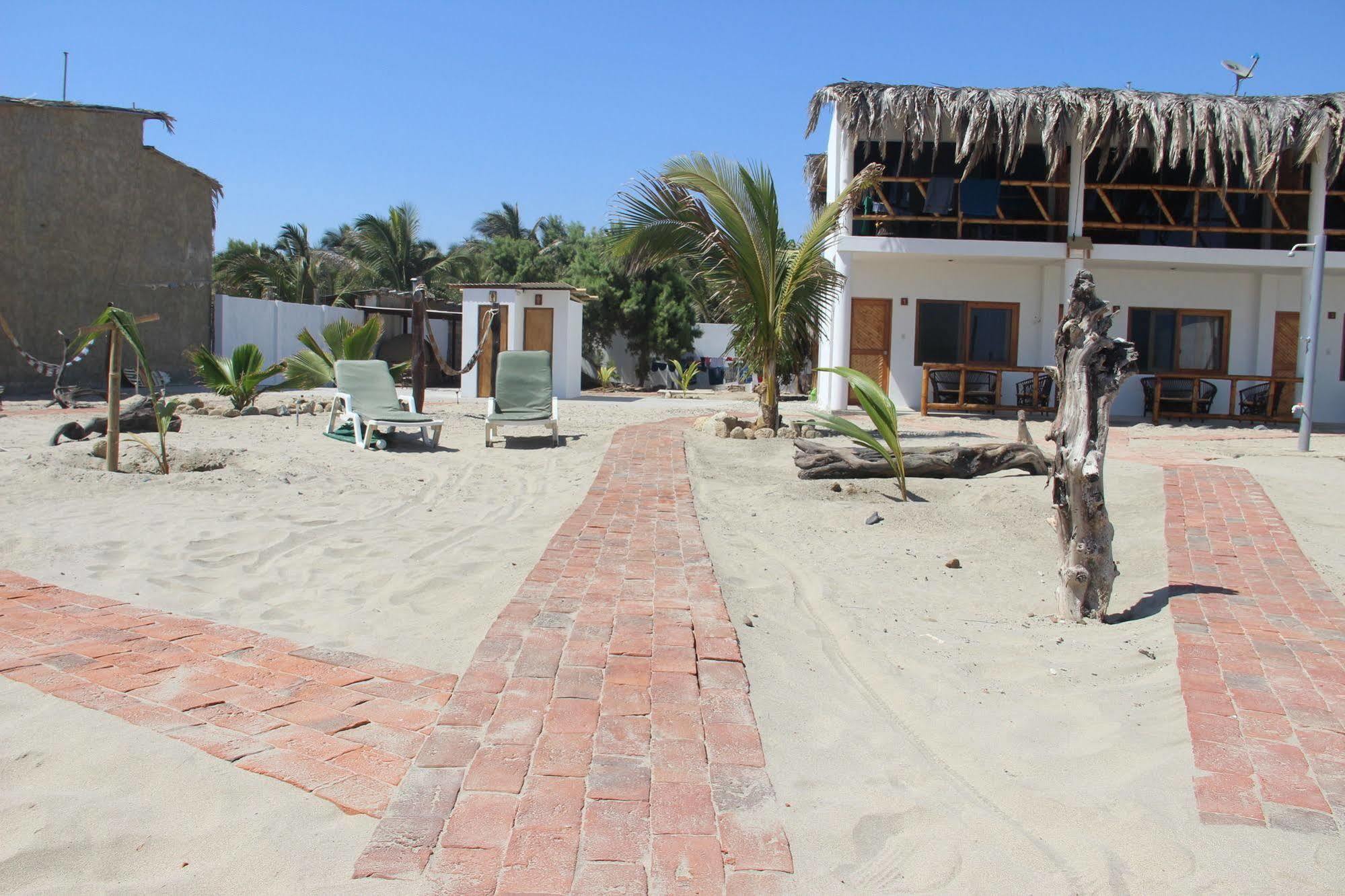 Blue Ocean Hotel Mancora Exterior photo